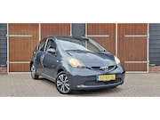 Toyota Aygo - 1.0-12V + | Airco | Nieuwe koppeling | Bluetooth | NAP | 5 d
