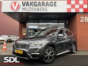 BMW X1 - xDrive20i Executive // PANO / SCHUIF- KANTELDAK // NAVI // P
