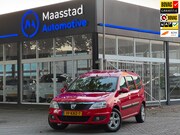 Dacia Logan Mcv - 1.6-16V Lauréate Ruime voertuig met een NWE APK