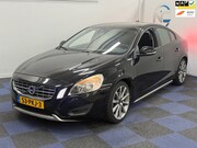 Volvo S60 - 1.6 T4 / DEALER ONDERHOUDEN / NETTE AUTO / NAVI-MULTIEMEDIA