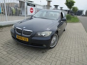 BMW 3-serie - 320i Dynamic Executive