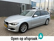BMW 3-serie - 318d Executive 2013 Pano Leer