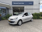 Renault Clio - 1.2-16V Team Spirit