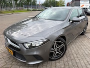 Mercedes-Benz A-klasse - 180 Premium Plus 18 INCH-AMG NAVI CARPLAY LEDER