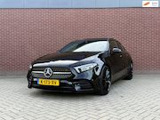 Mercedes-Benz A-klasse - 200 Business Solution AMG Automaat / Pano / Cruise / Airco