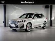 BMW iX1 - eDrive20 67 kWh | M Sport Pro | Stoelverwarming |