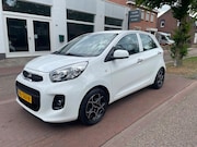 Kia Picanto - 1.0 CVVT DynamicLine / Cruise C / Climate C / Leer