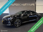 Volkswagen Passat - 1.4 TSI GTE Connected Series Plus PANO / LED / ERGOSTOEL / N