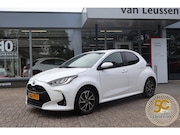 Toyota Yaris - 1.5 Hybrid 115 DYNAMIC STOELVERW. LED KOPLAMPEN LENDE STEUN