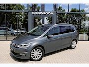 Volkswagen Touran - 1.4 TSI Connected Series 7P NAVI CAM PDC