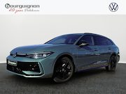Volkswagen Passat - Variant 1.5 eHybrid R-Line Business | Trekhaak | Pano Dak  |