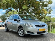 Toyota Auris - 1.6-16V Terra | met Airco + Cruise nu €3.975,