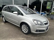 Opel Zafira - 1.8 Cosmo 7 zitter 65000 km
