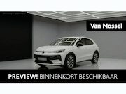 Volkswagen T-Roc - 1.5 eTsi Life First Edition 116 PK| Navigatie | Stoelverwarm
