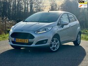 Ford Fiesta - 1.0 Style Ultimate Navi Airco Cruise Control PDC Trekhaak LM