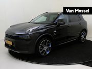 Lynk & Co 01 - 1.5 | Navi | Panoramadak | 360 Camera | Stoelverwarming |