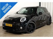 MINI Cooper S - Mini 2.0 Chili Camden Digi Dash pano navi + carplay