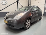 Toyota Prius - 1.5 VVT-i Tech Keyless|Camera|Dealer-auto