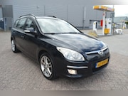 Hyundai i30 - 1.6i i-Catcher bj09 automaat ecc schuidak