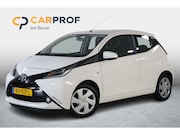 Toyota Aygo - 1.0 VVT-i x-play Airco | Camera | Bluetooth | NAP.