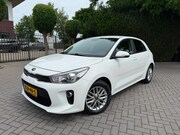 Kia Rio - 1.2 (4 cil.), Apple CarPlay, Clima, Cruise Control, Navigati