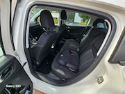Peugeot 208 - 1.2 Vti Allure .