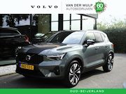 Volvo XC40 - B4 197pk Plus Dark | Lounge | Lighting | Trekhaak | Schuifda