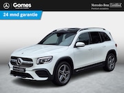 Mercedes-Benz GLB-Klasse - 180 AMG Line | Panoramadak | Achteruitrijcamera | Sfeerverli