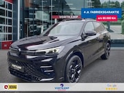 Volkswagen Tiguan - 1.5 TSI E-HYBRID R-LINE PANO-DAK/TREKHAAK/CAMERA/CARPLAY/ACC