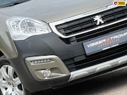 Peugeot Partner - 1.2 PureTech 110pk Outdoor - Nocciola metallic - Nav/Clima/C