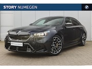 BMW M5 - High Executive Automaat / M Drive Professional / Trekhaak /