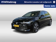 Volkswagen Golf - 1.5 eHybrid 204pk DSG Life Edition / Zwenkbare trekhaak / Do