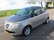 Lancia Ypsilon - 0.9 TwinAir Gold // AUTOMAAT / 5-DRS