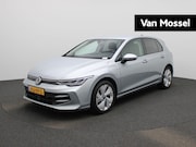 Volkswagen Golf - 1.5 eHybrid Life Edition 204 PK| Origineel Nederlands | 1e E