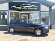 Seat Ibiza - 1.4-16V Trendstyle/ AIRCO/ CARPLAY/ 16 INCH/ AUX/ DISTR VV