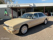 Daimler 4.0 - V8 Supercharged Aut.