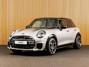 MINI Mini - 5-Deurs 2.0 Cooper S John Cooper Works XL JCW | XL | MASSAGE