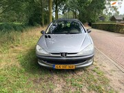 Peugeot 206 - 1.6-16V Gentry