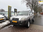 Hyundai Tucson - 2.0i Dynamic, AIRCO, CRUISE, DAKRAILS, MISTLAMPEN VOOR, SPOR