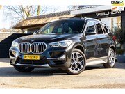 BMW X1 - SDrive20i Nedcar Edition Panoramadak I Leder I Sportstoelen 