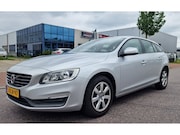 Volvo V60 - 1.6 D2 Momentum NAVI PSENSOR CRUISE 2 X SLEUTELS