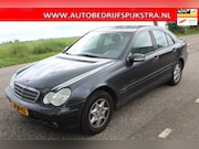 Mercedes-Benz C-klasse - 180 Classic // sedan