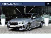BMW 1-serie - 118 1 Serie 118i M Sport Automaat / Sportstoelen / Com