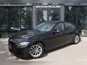 BMW 3-serie - 330e Essential NAVI LED CAMERA