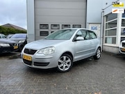 Volkswagen Polo - 1.4 TDI Trendline APK/Clima/LMV/Cruise.ctrl