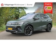 Volkswagen Tiguan - 1.5 eHybrid R-Line Business | IQ | Pano | Trekhaak | 360° ca