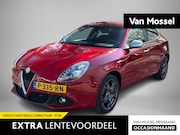 Alfa Romeo Giulietta - 1.4 Turbo 170pk MultiAir Super | Automaat | Navigatie | Clim