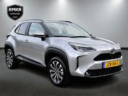 Toyota Yaris Cross - 1.5 Hybride 130 pk Black Edition, Safety + Winter pakket.