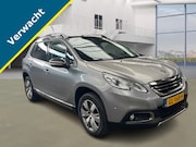 Peugeot 2008 - VERWACHT! 1.2 PT ALLURE AUTOMAAT (28.600 KM!!) ZEER KOMPLEET