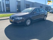 Volkswagen Passat - 2.0 FSI Comfortline BJ 2006 AUTOMAAT AIRCO Goed onderhouden